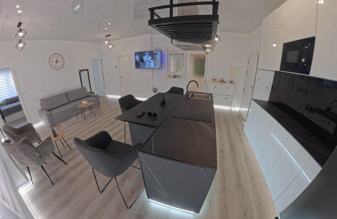 Wiederverkauf - Wohnung / Apartment -
Torrevieja - Playa del Cura