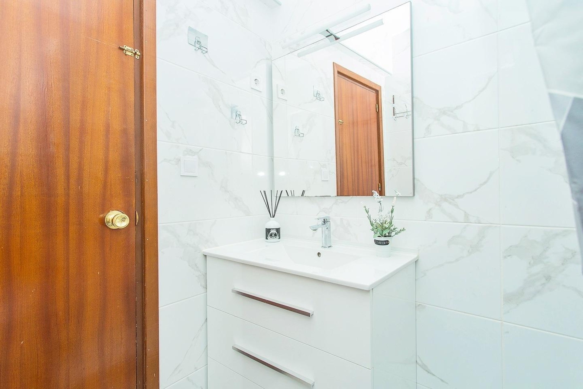 Wiederverkauf - Wohnung / Apartment -
Torrevieja - Playa del Cura