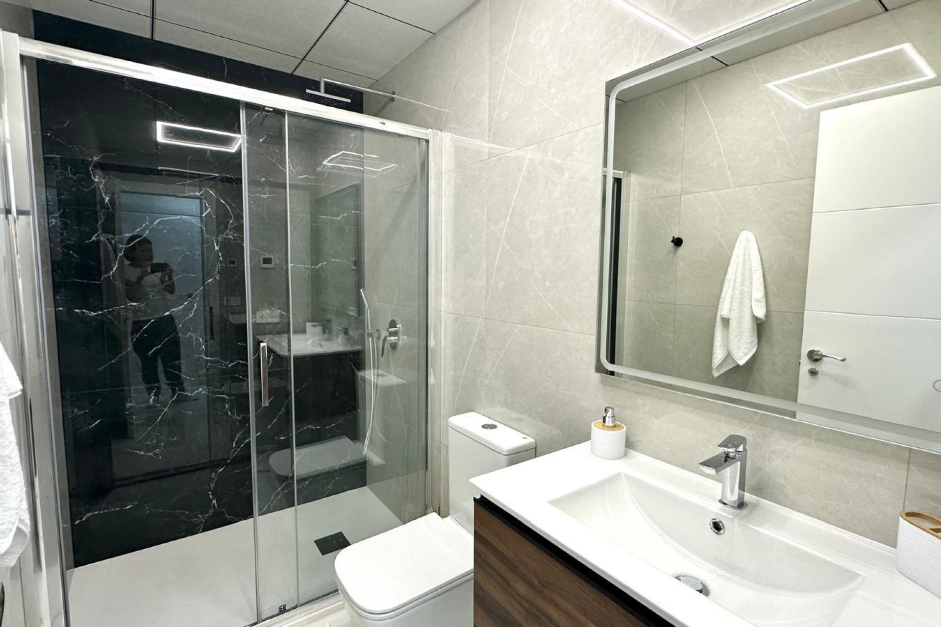 Wiederverkauf - Wohnung / Apartment -
Torrevieja - Playa del Cura