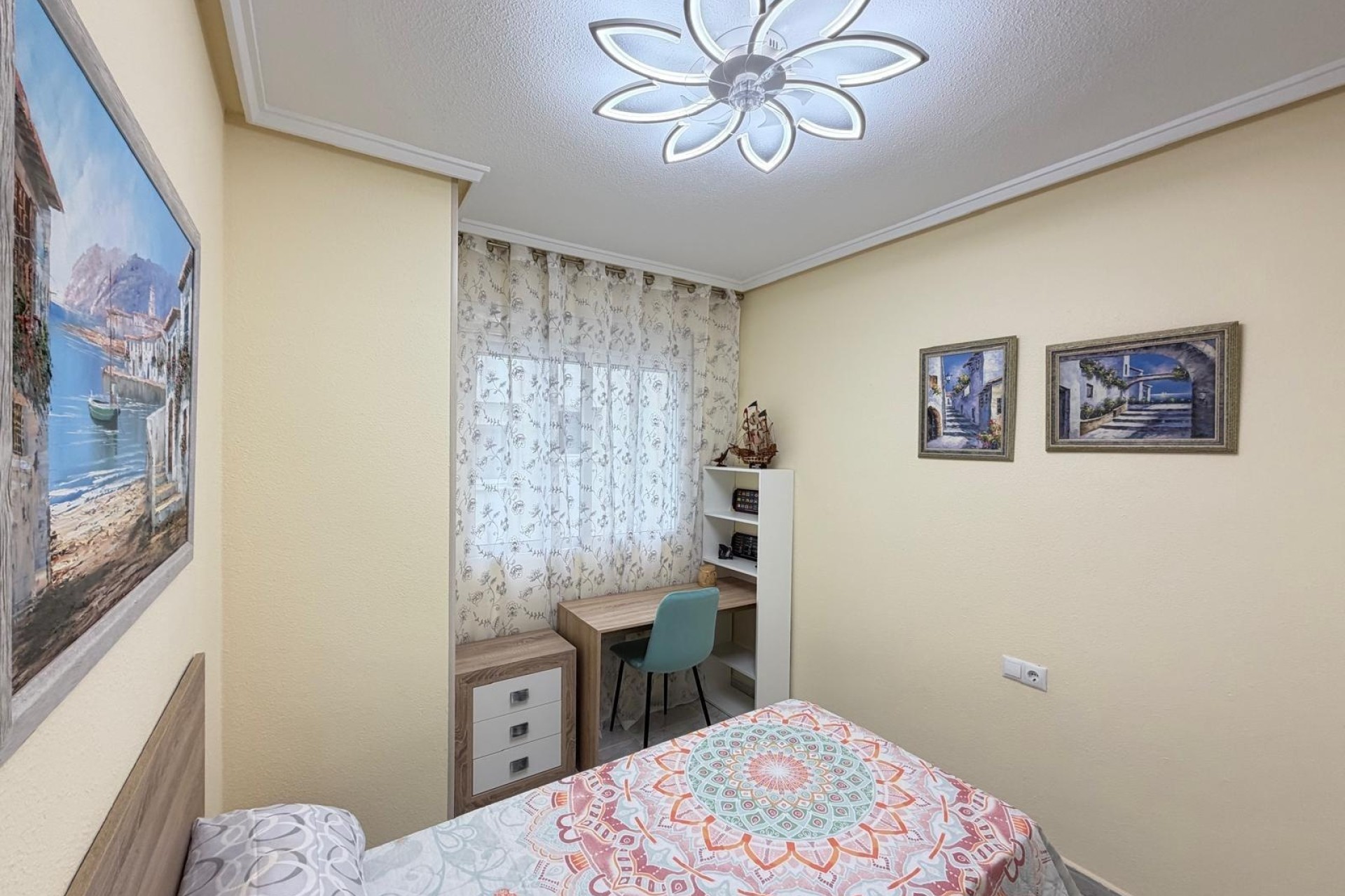 Wiederverkauf - Wohnung / Apartment -
Torrevieja - Playa del Cura