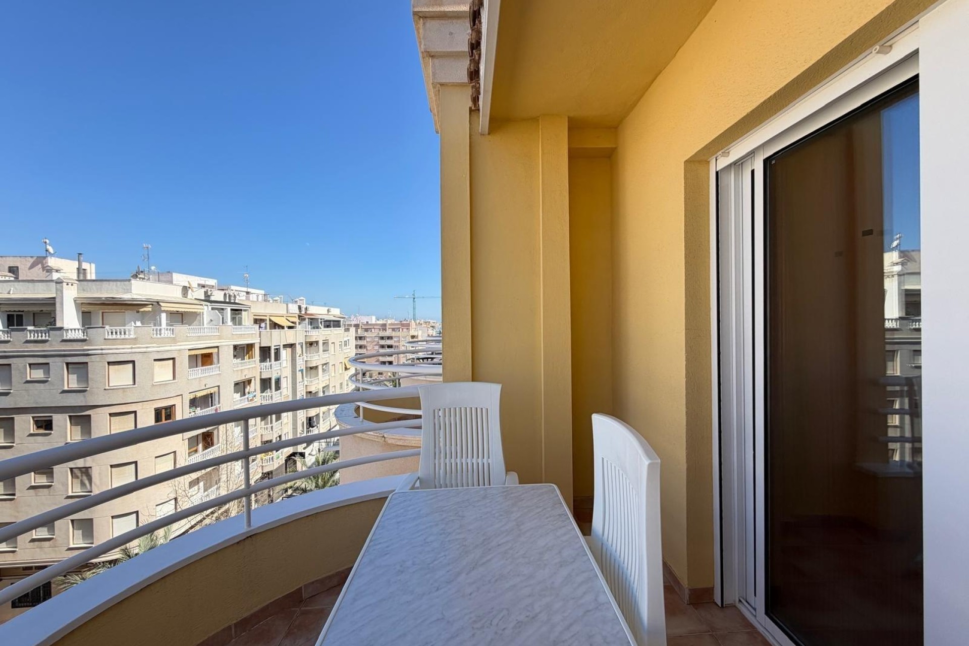 Wiederverkauf - Wohnung / Apartment -
Torrevieja - Playa del Cura