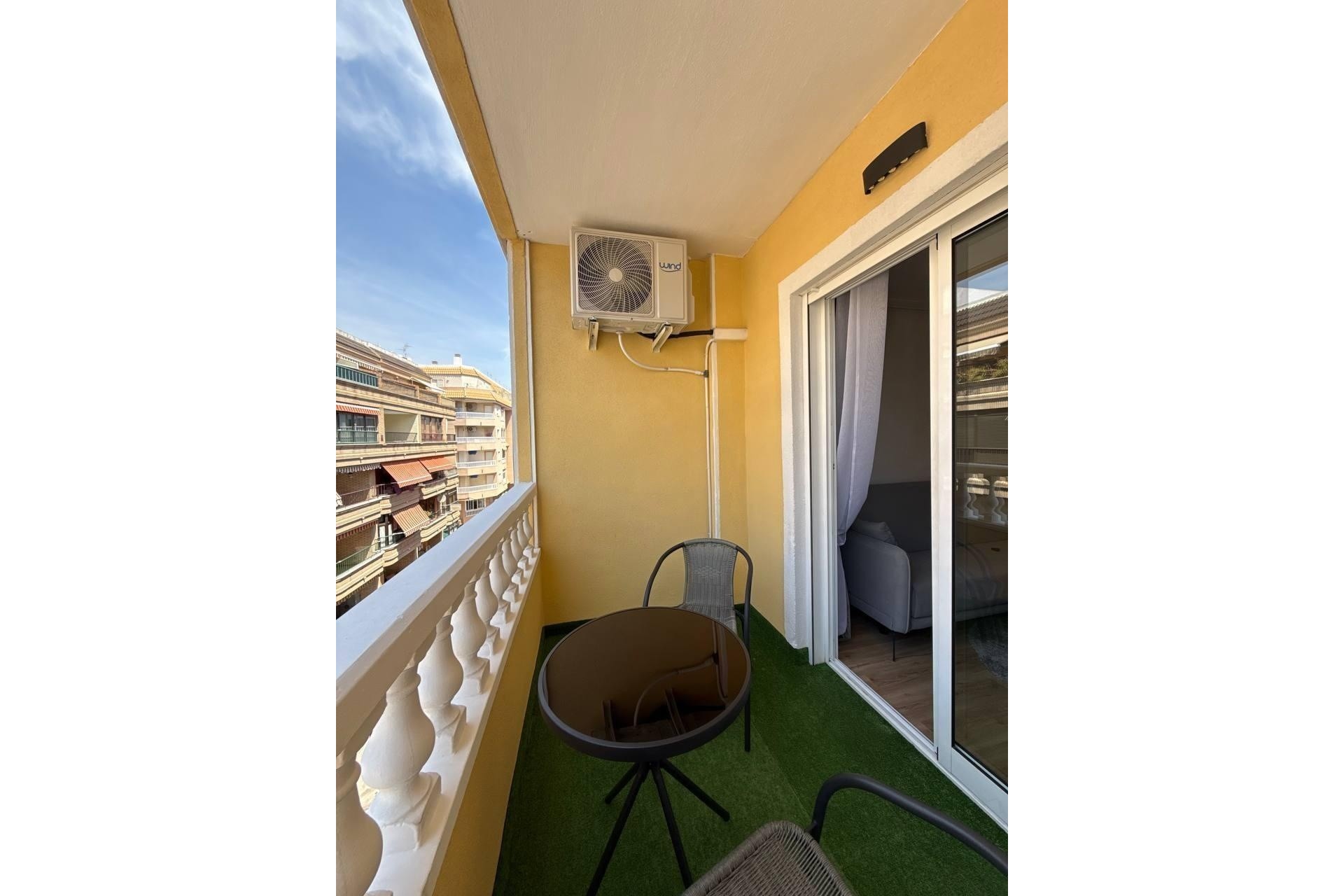 Wiederverkauf - Wohnung / Apartment -
Torrevieja - Playa del Cura