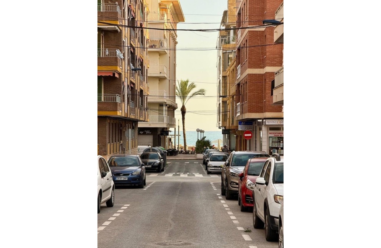 Wiederverkauf - Wohnung / Apartment -
Torrevieja - Playa del Cura