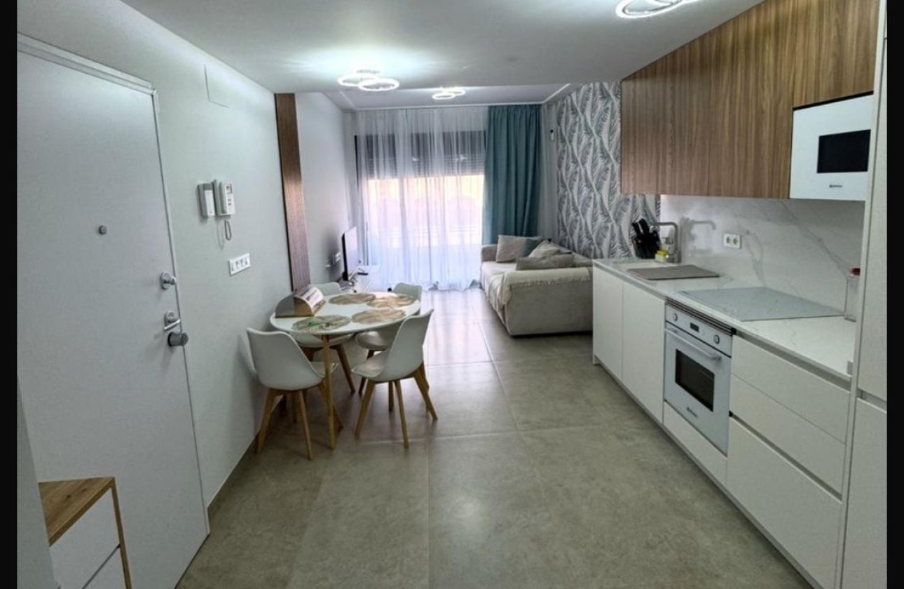 Wiederverkauf - Wohnung / Apartment -
Torrevieja - Playa del Cura