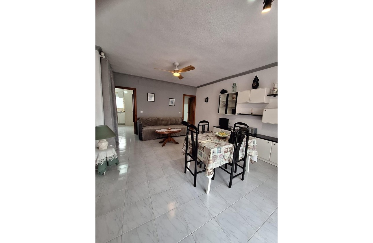 Wiederverkauf - Wohnung / Apartment -
Torrevieja - Playa del Cura
