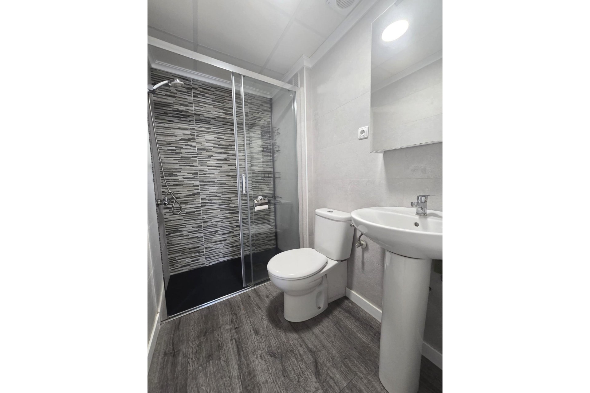 Wiederverkauf - Wohnung / Apartment -
Torrevieja - Playa del Cura