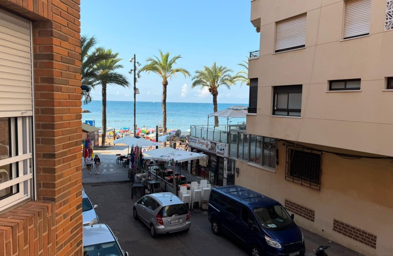Wiederverkauf - Wohnung / Apartment -
Torrevieja - Playa del Cura