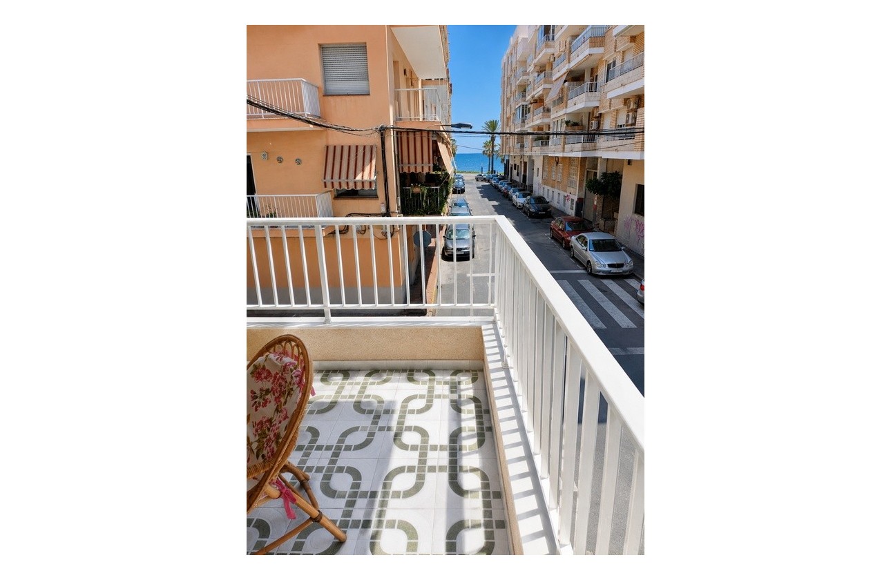 Wiederverkauf - Wohnung / Apartment -
Torrevieja - Playa del Cura