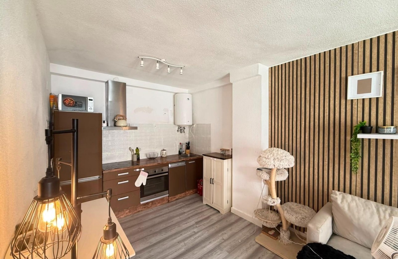 Wiederverkauf - Wohnung / Apartment -
Torrevieja - Playa del Cura