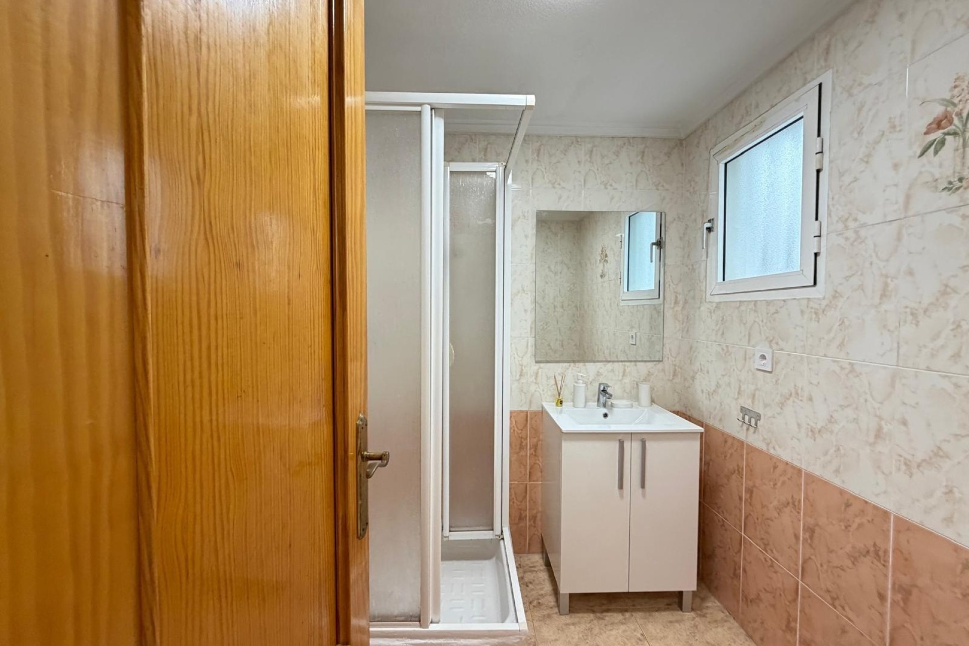 Wiederverkauf - Wohnung / Apartment -
Torrevieja - Playa del Cura