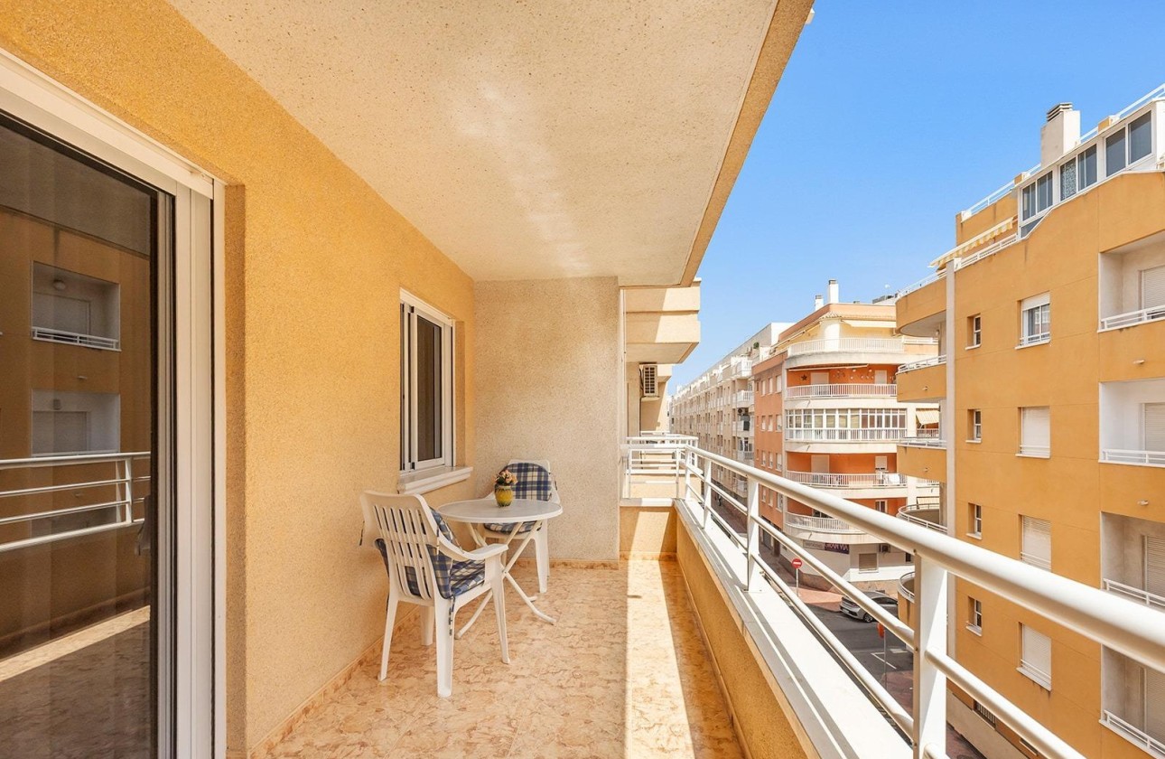 Wiederverkauf - Wohnung / Apartment -
Torrevieja - Playa del Cura