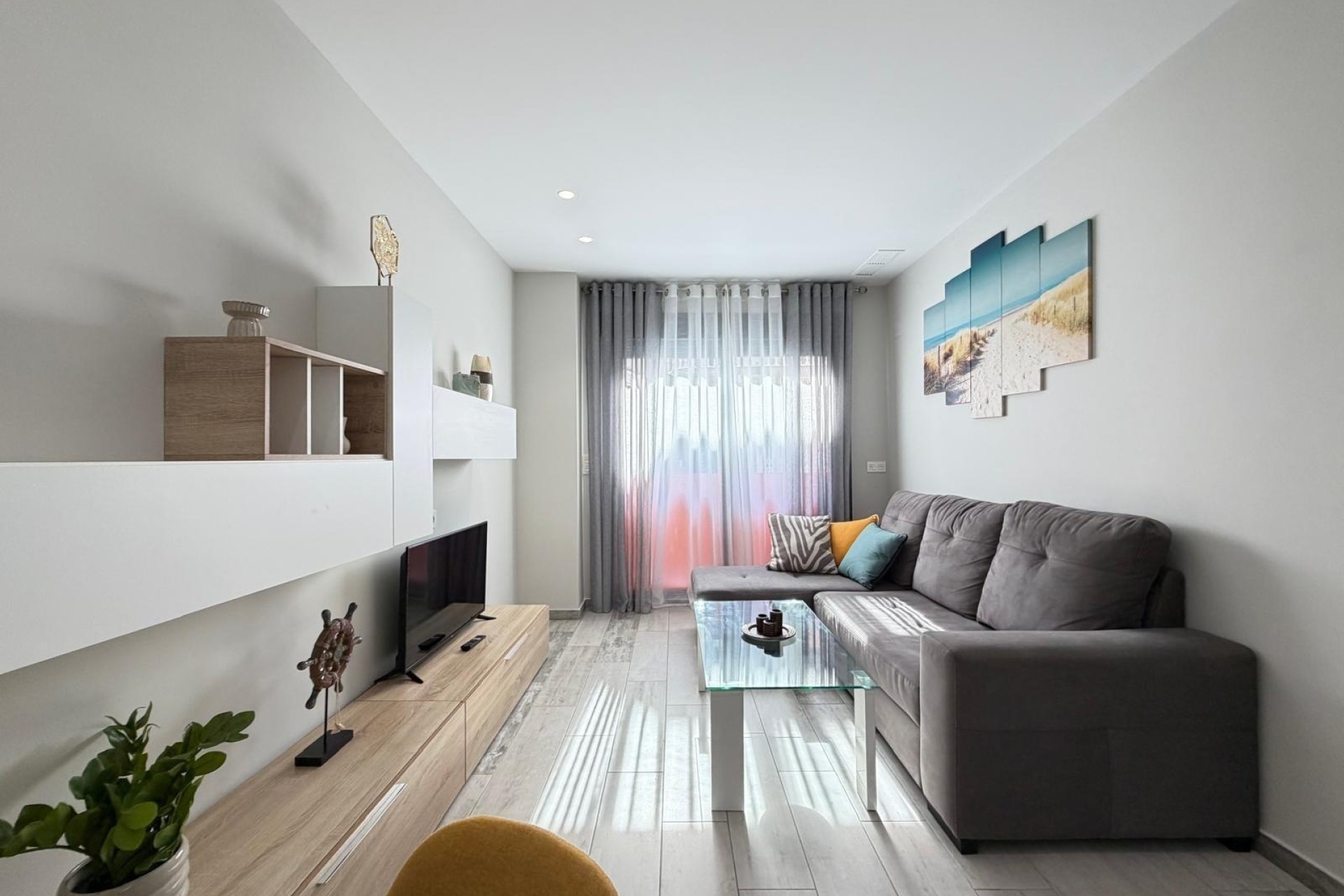 Wiederverkauf - Wohnung / Apartment -
Torrevieja - Playa del Cura