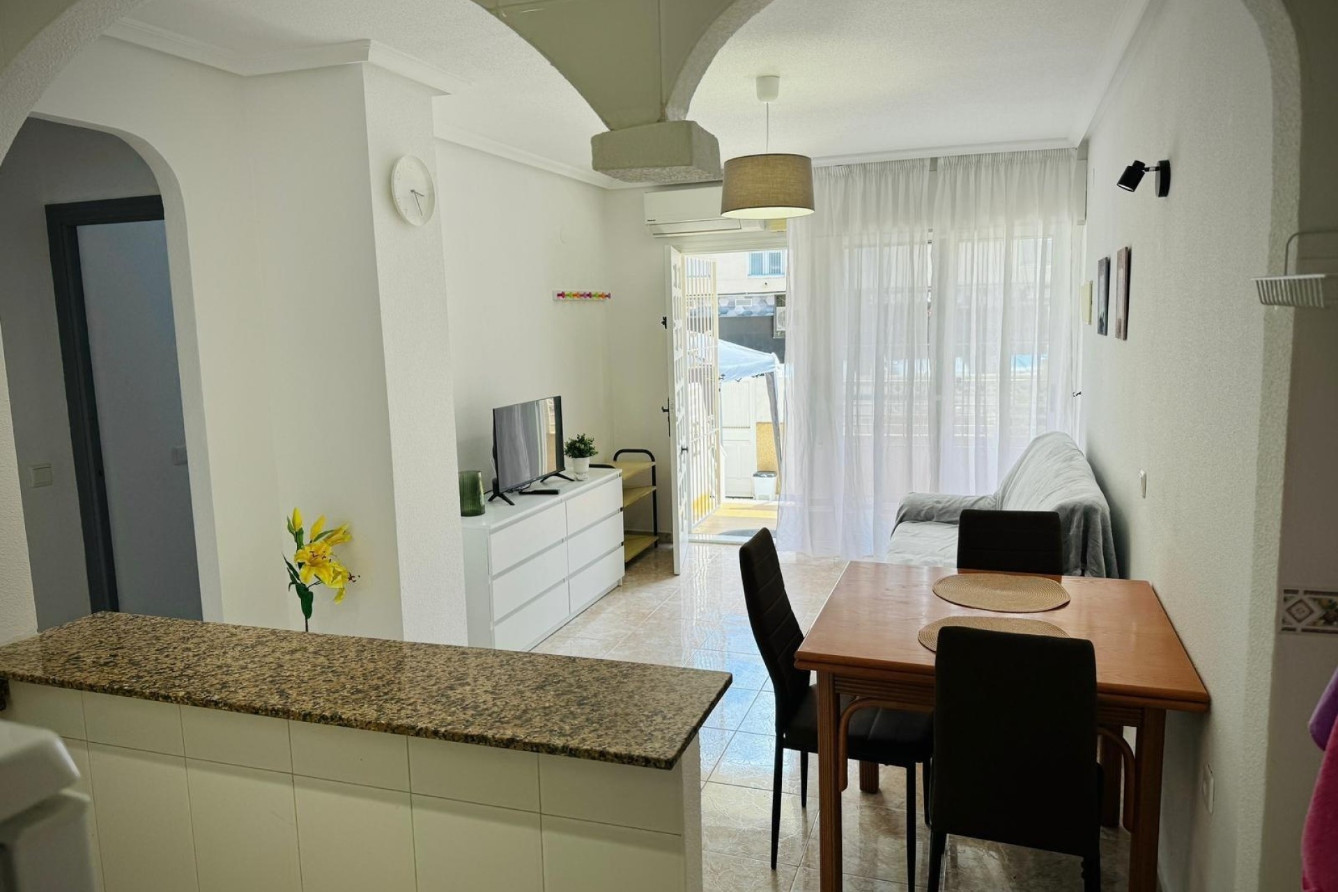 Wiederverkauf - Wohnung / Apartment -
Torrevieja - Playa del Cura