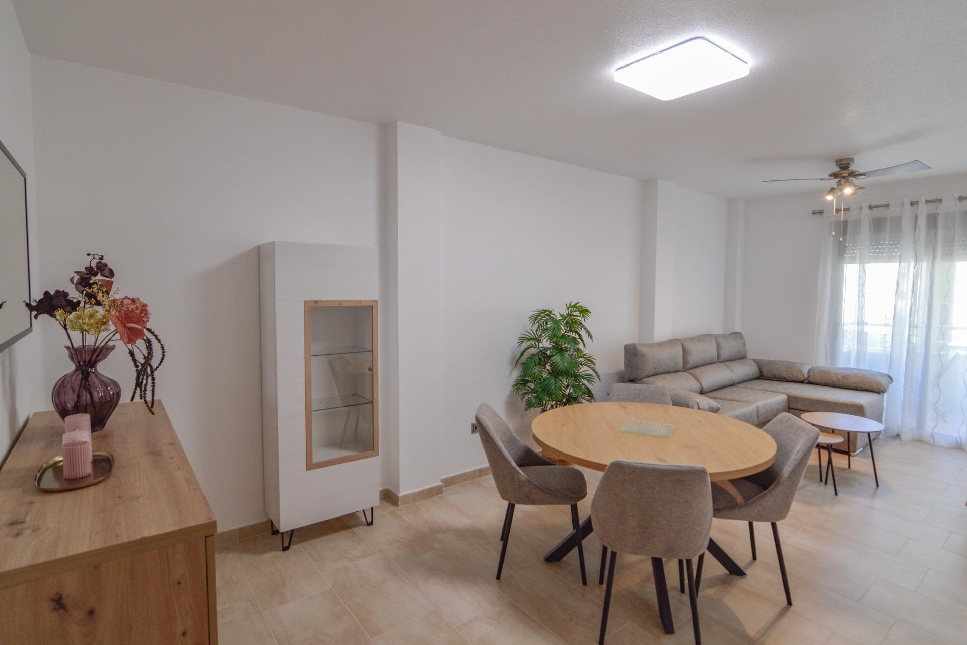 Wiederverkauf - Wohnung / Apartment -
Torrevieja - Playa del Cura