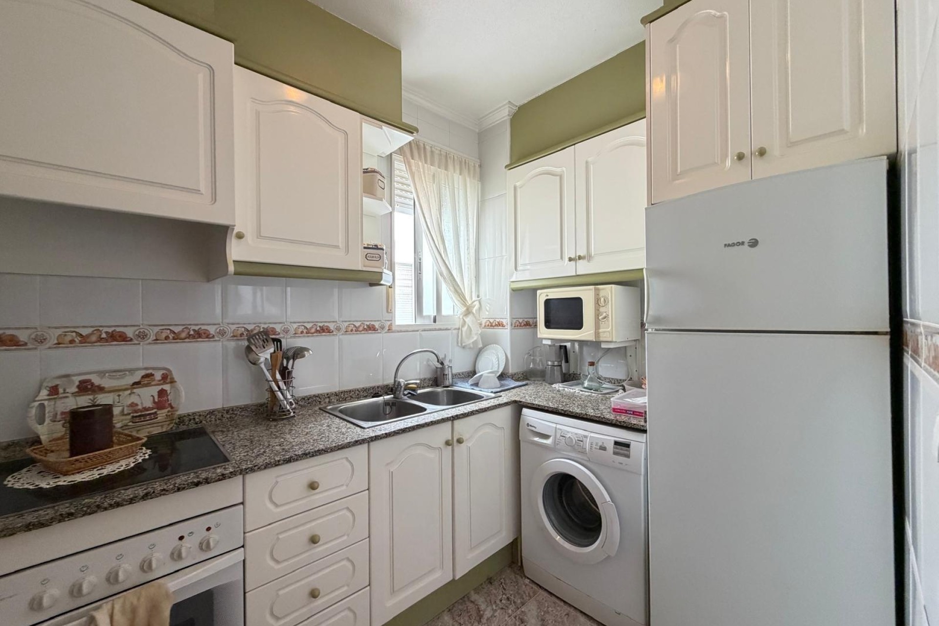 Wiederverkauf - Wohnung / Apartment -
Torrevieja - Playa del Cura