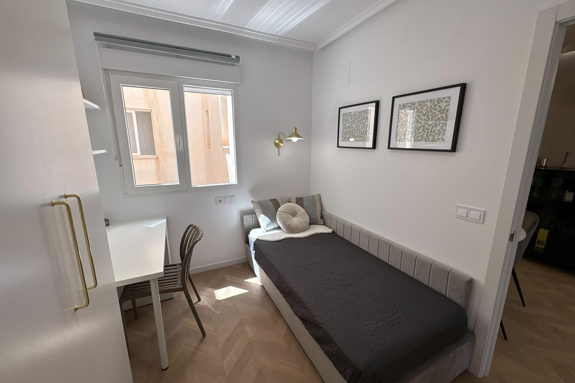 Wiederverkauf - Wohnung / Apartment -
Torrevieja - Playa del Cura