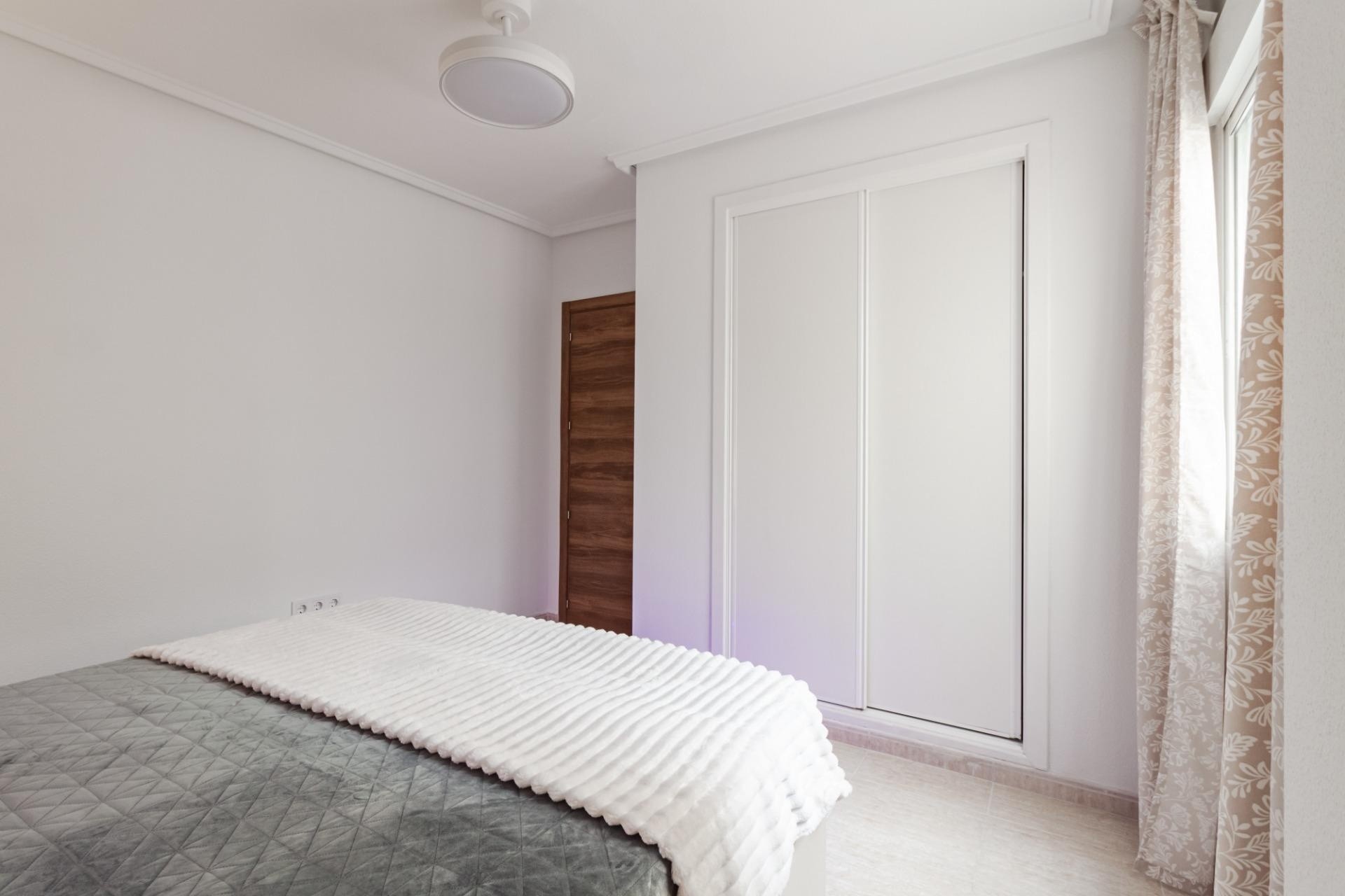 Wiederverkauf - Wohnung / Apartment -
Torrevieja - Playa del Cura