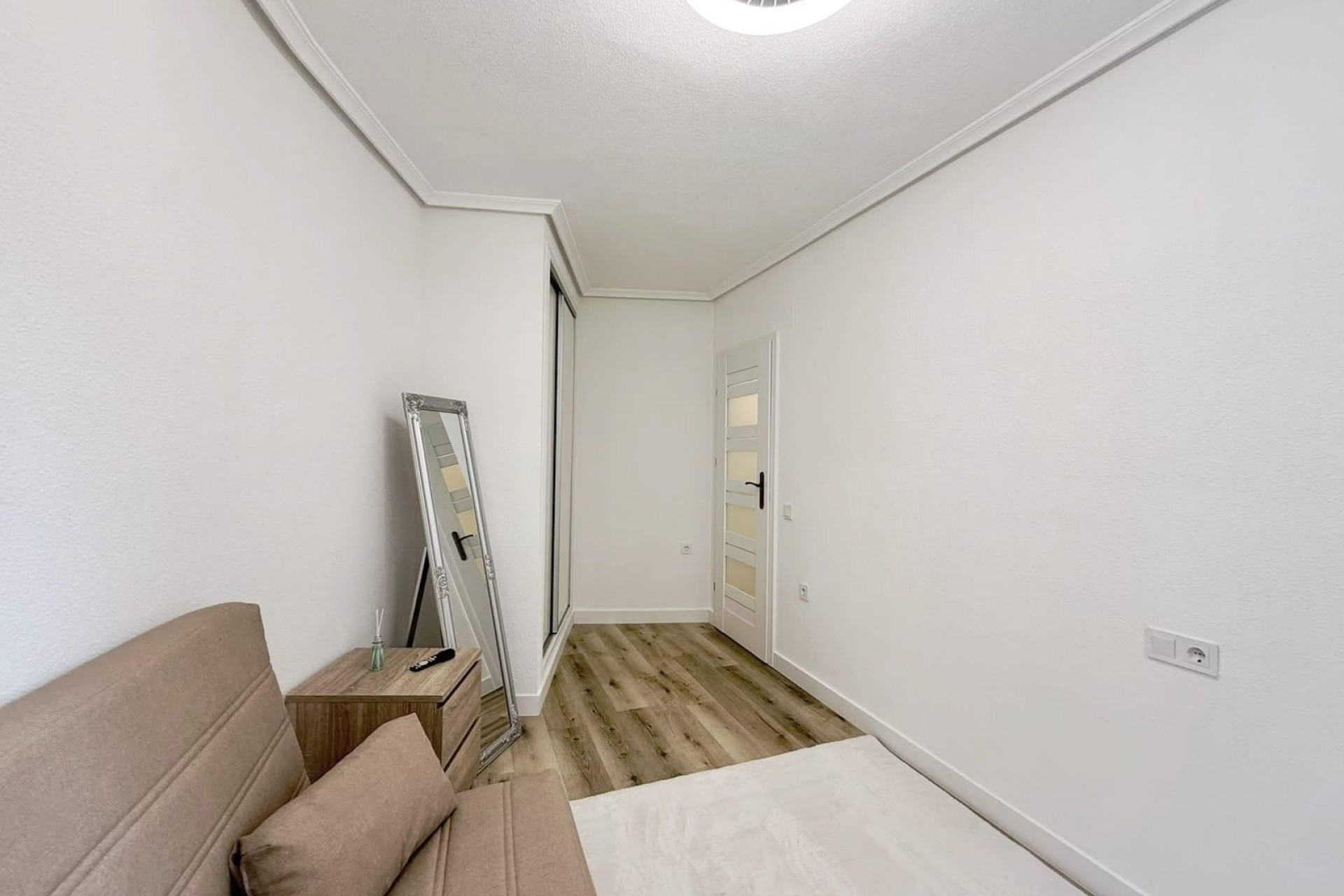 Wiederverkauf - Wohnung / Apartment -
Torrevieja - Playa del Cura