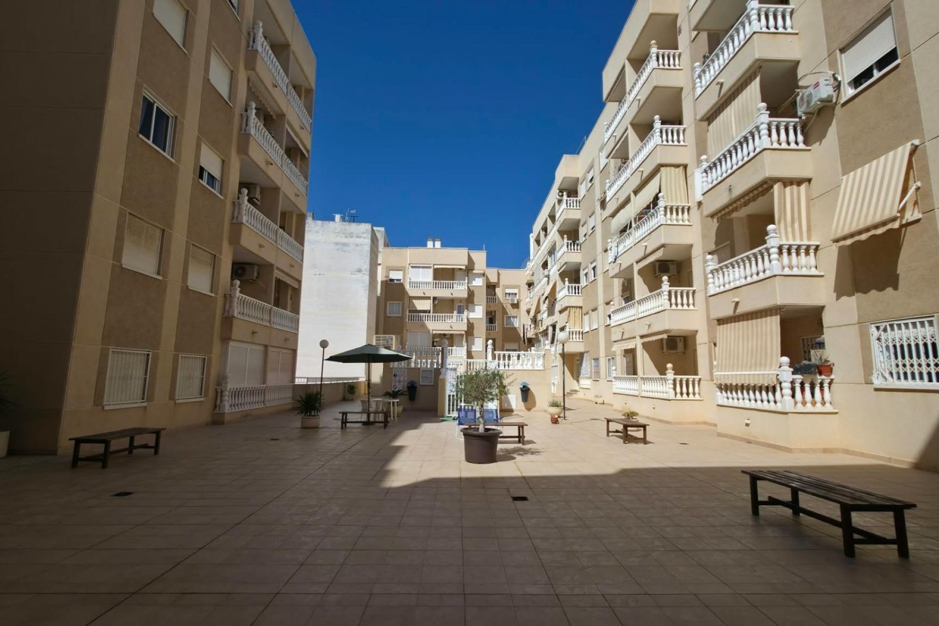 Wiederverkauf - Wohnung / Apartment -
Torrevieja - Playa del Cura