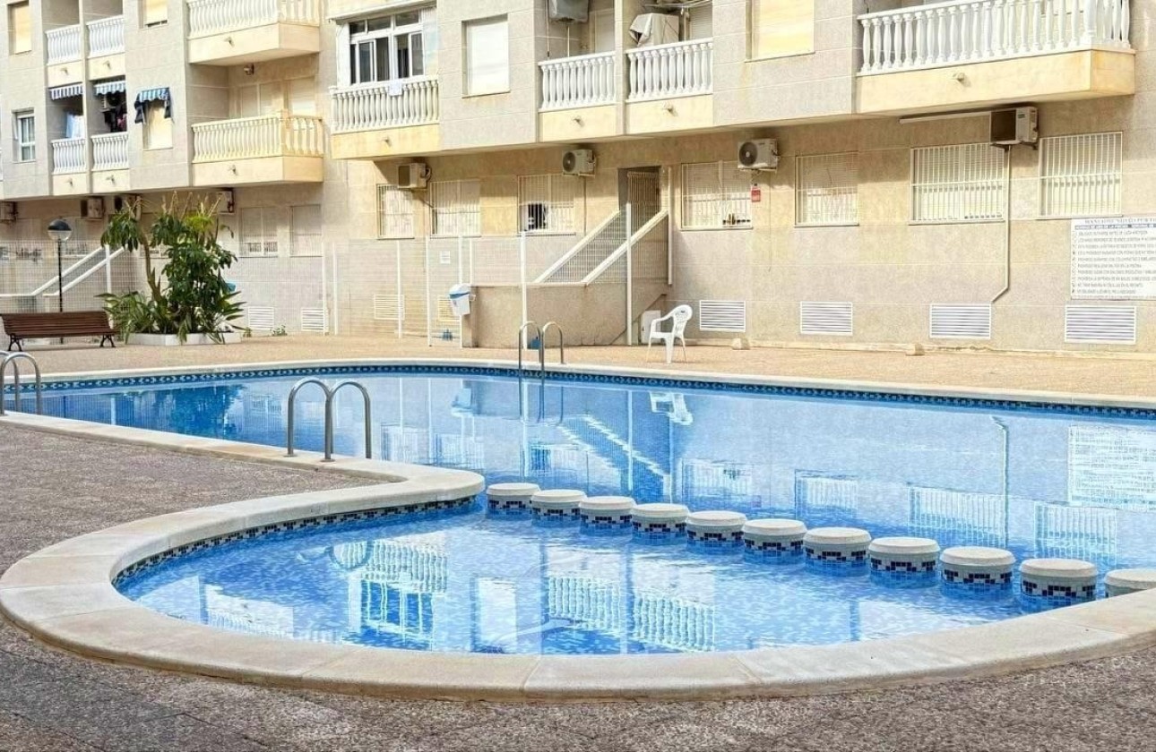 Wiederverkauf - Wohnung / Apartment -
Torrevieja - Playa del Cura