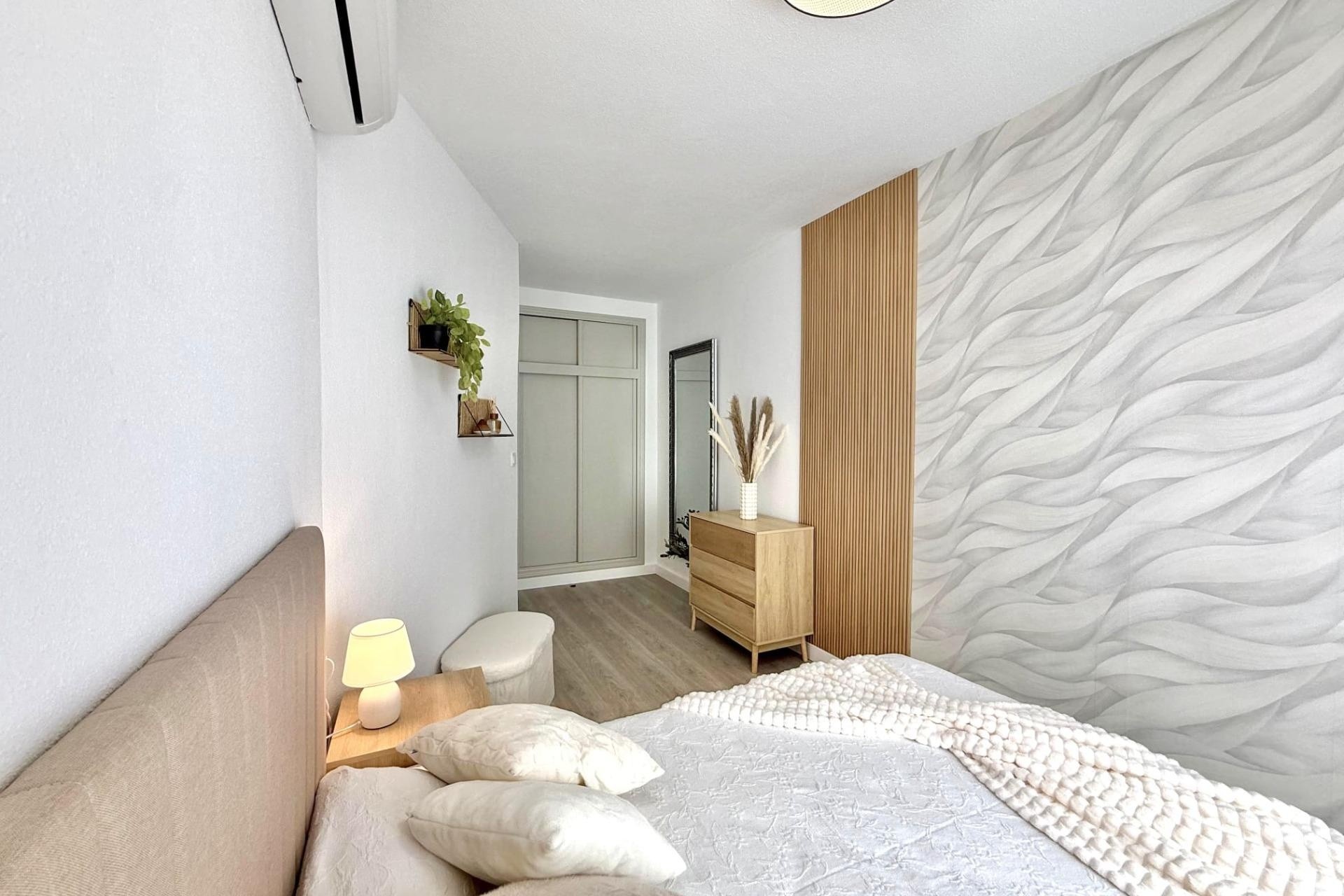 Wiederverkauf - Wohnung / Apartment -
Torrevieja - Playa del Cura