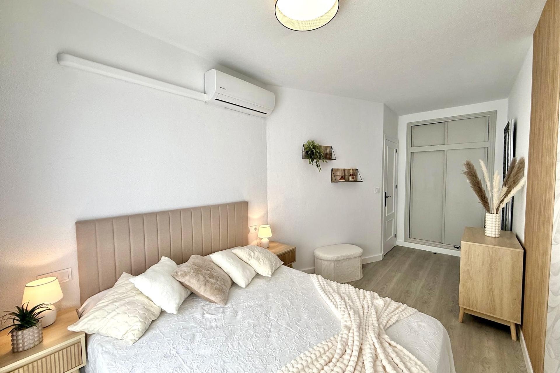 Wiederverkauf - Wohnung / Apartment -
Torrevieja - Playa del Cura
