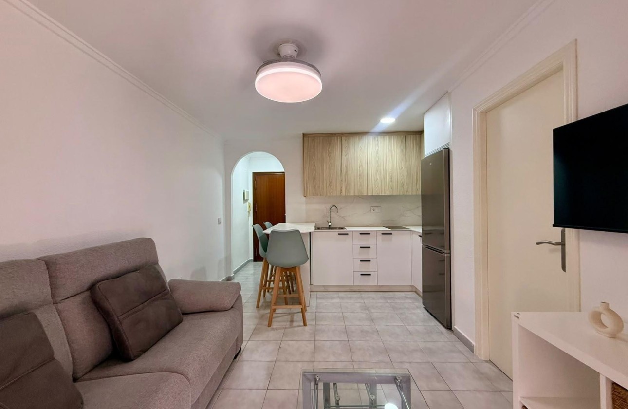 Wiederverkauf - Wohnung / Apartment -
Torrevieja - Playa del Cura