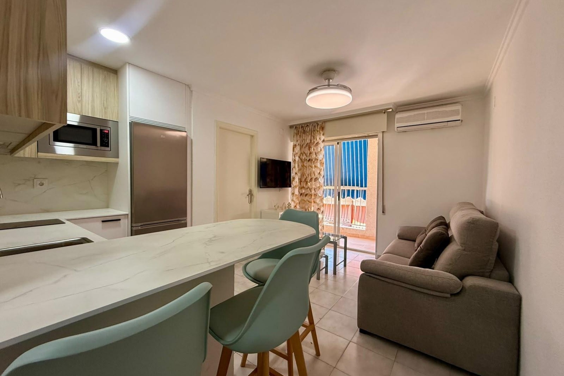 Wiederverkauf - Wohnung / Apartment -
Torrevieja - Playa del Cura