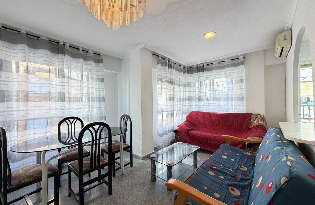 Wiederverkauf - Wohnung / Apartment -
Torrevieja - Playa del Cura