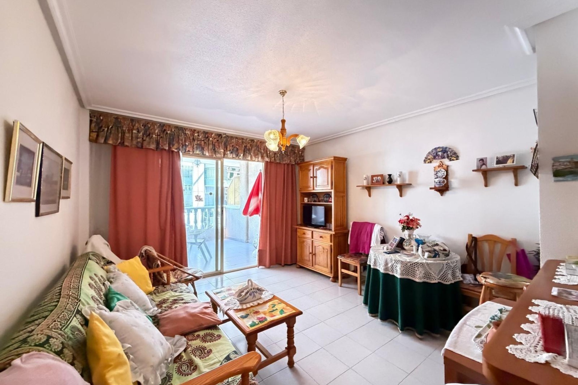 Wiederverkauf - Wohnung / Apartment -
Torrevieja - Playa del Cura