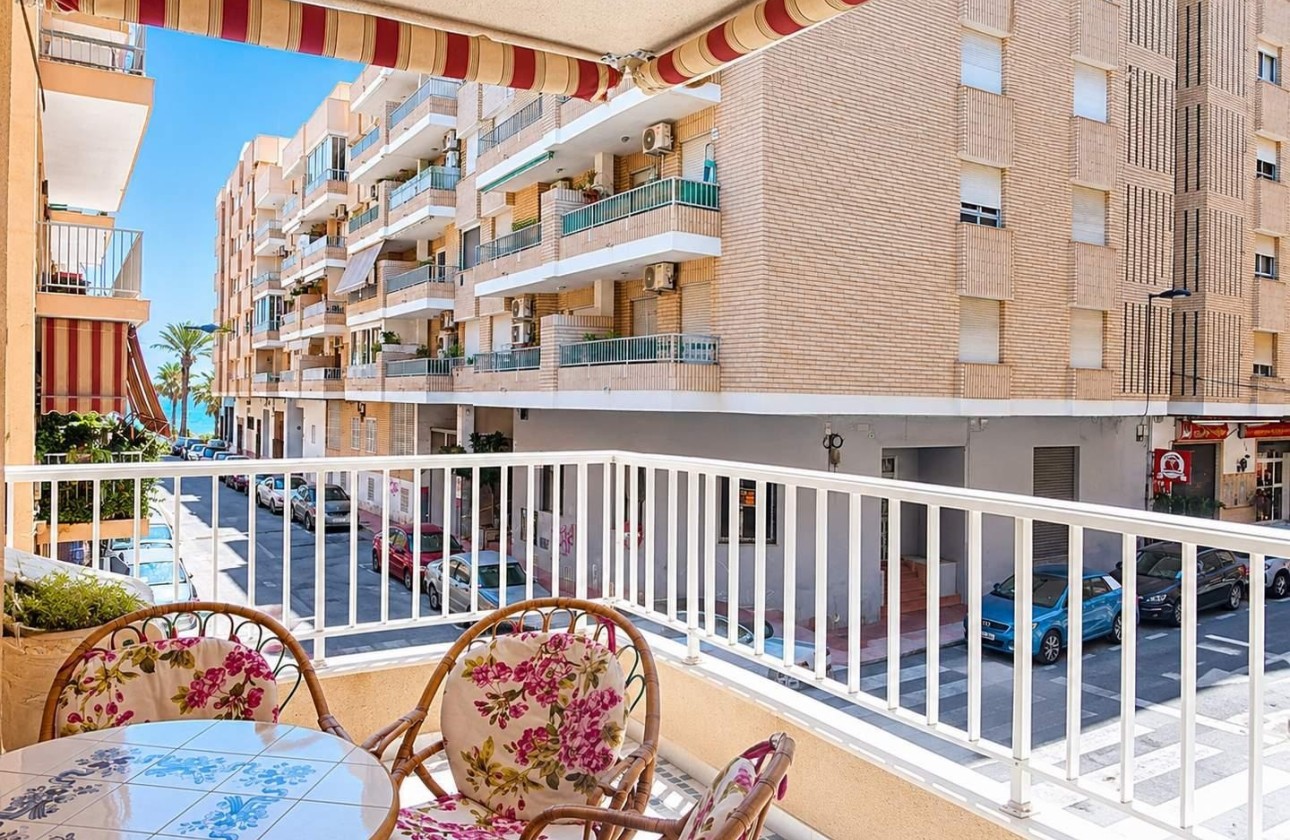 Wiederverkauf - Wohnung / Apartment -
Torrevieja - Playa del Cura