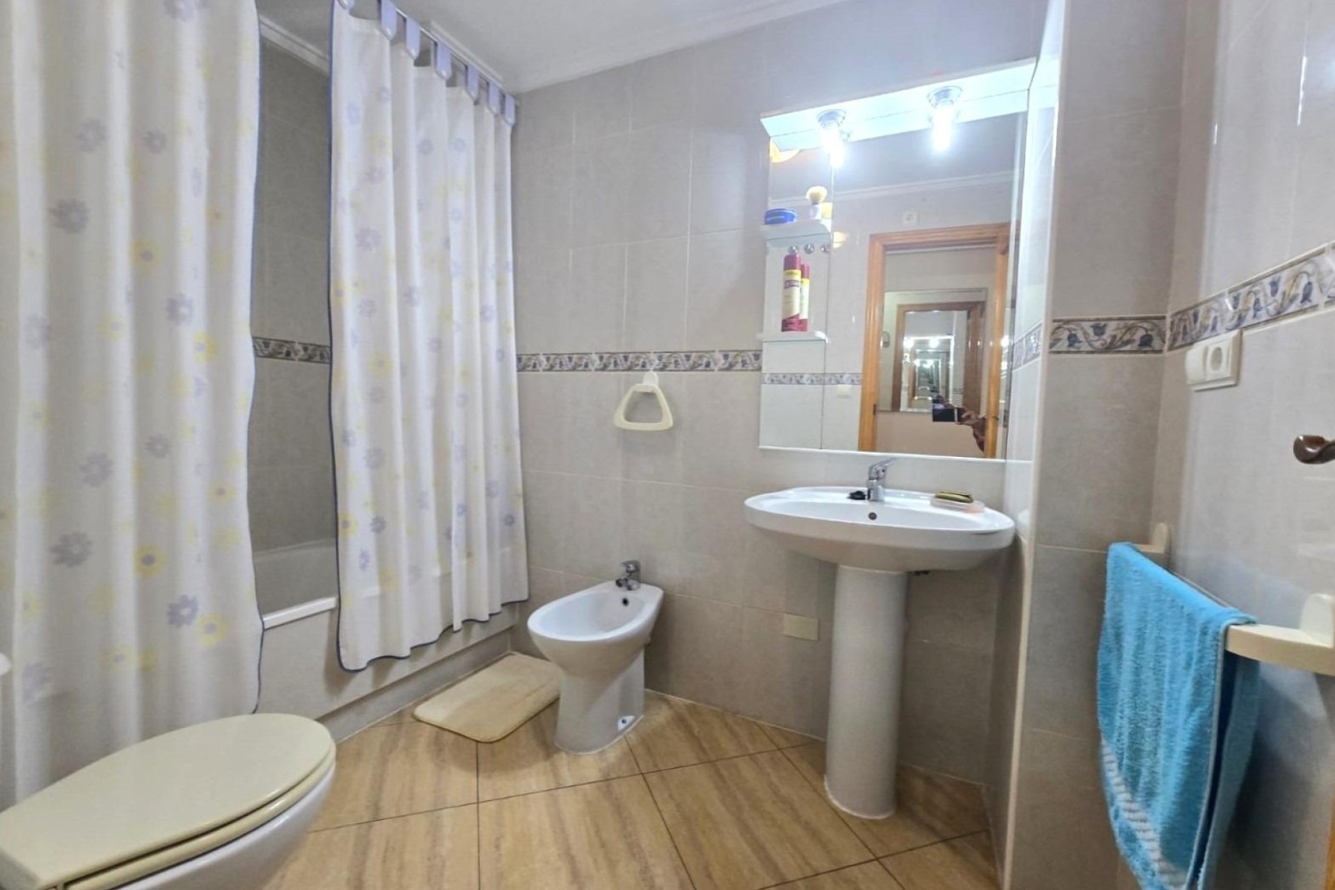 Wiederverkauf - Wohnung / Apartment -
Torrevieja - Playa del Cura