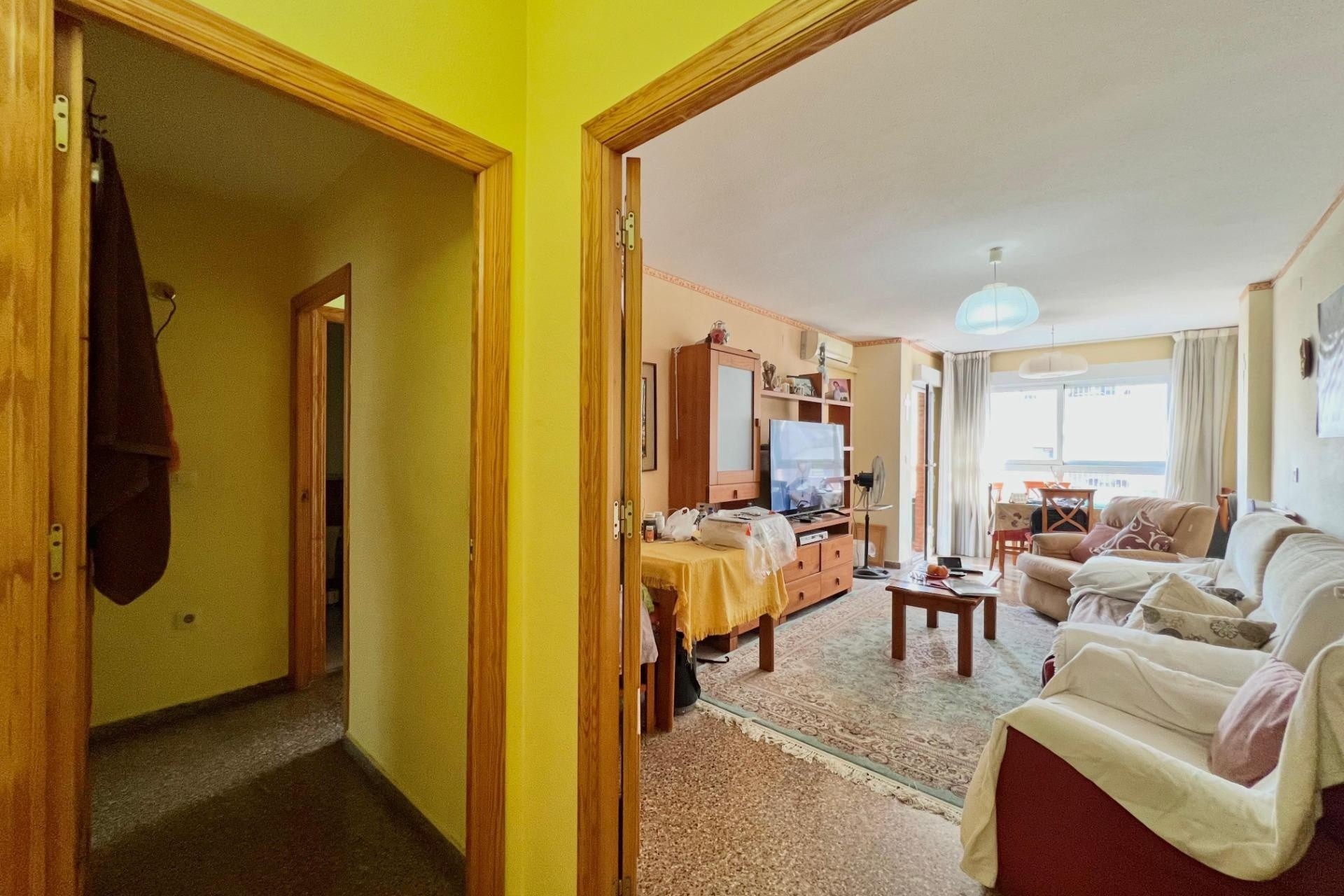Wiederverkauf - Wohnung / Apartment -
Torrevieja - Puerto Deportivo