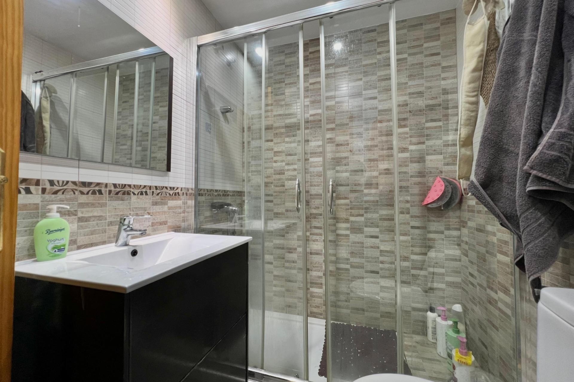 Wiederverkauf - Wohnung / Apartment -
Torrevieja - Puerto Deportivo