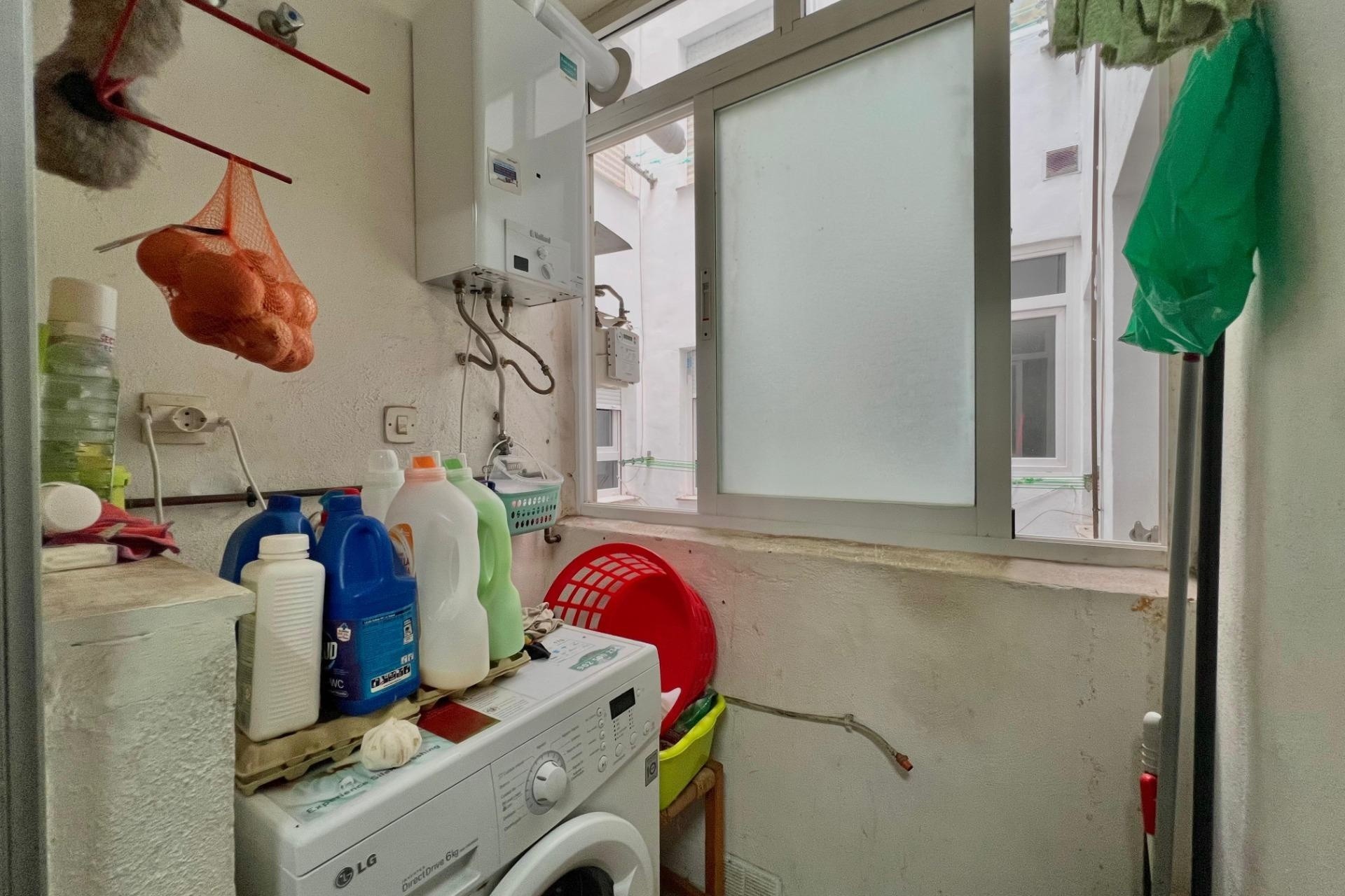 Wiederverkauf - Wohnung / Apartment -
Torrevieja - Puerto Deportivo