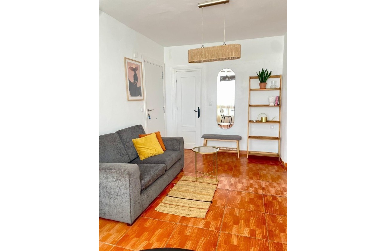 Wiederverkauf - Wohnung / Apartment -
Torrevieja - Punta Prima