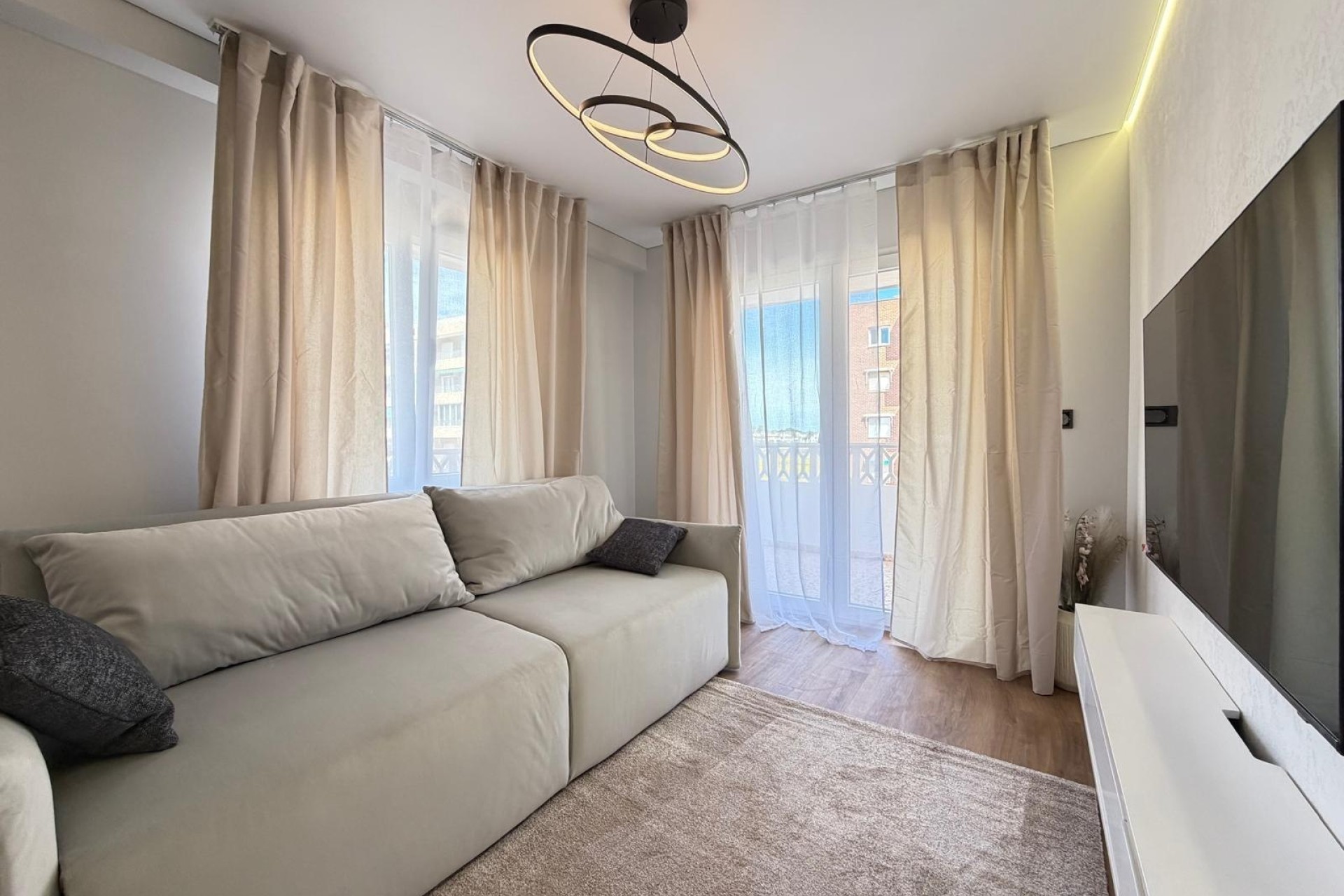 Wiederverkauf - Wohnung / Apartment -
Torrevieja - Punta Prima