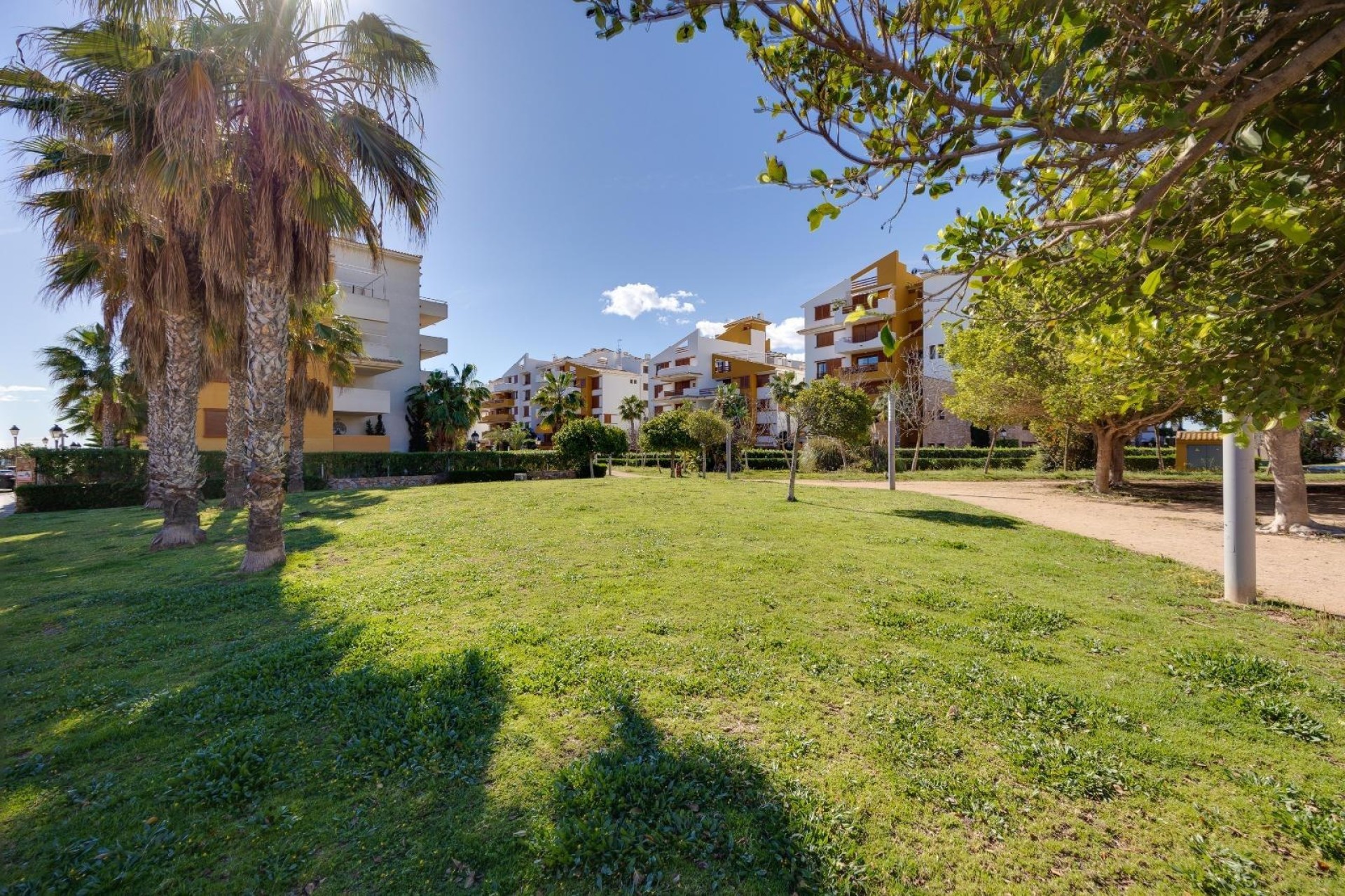 Wiederverkauf - Wohnung / Apartment -
Torrevieja - Punta Prima