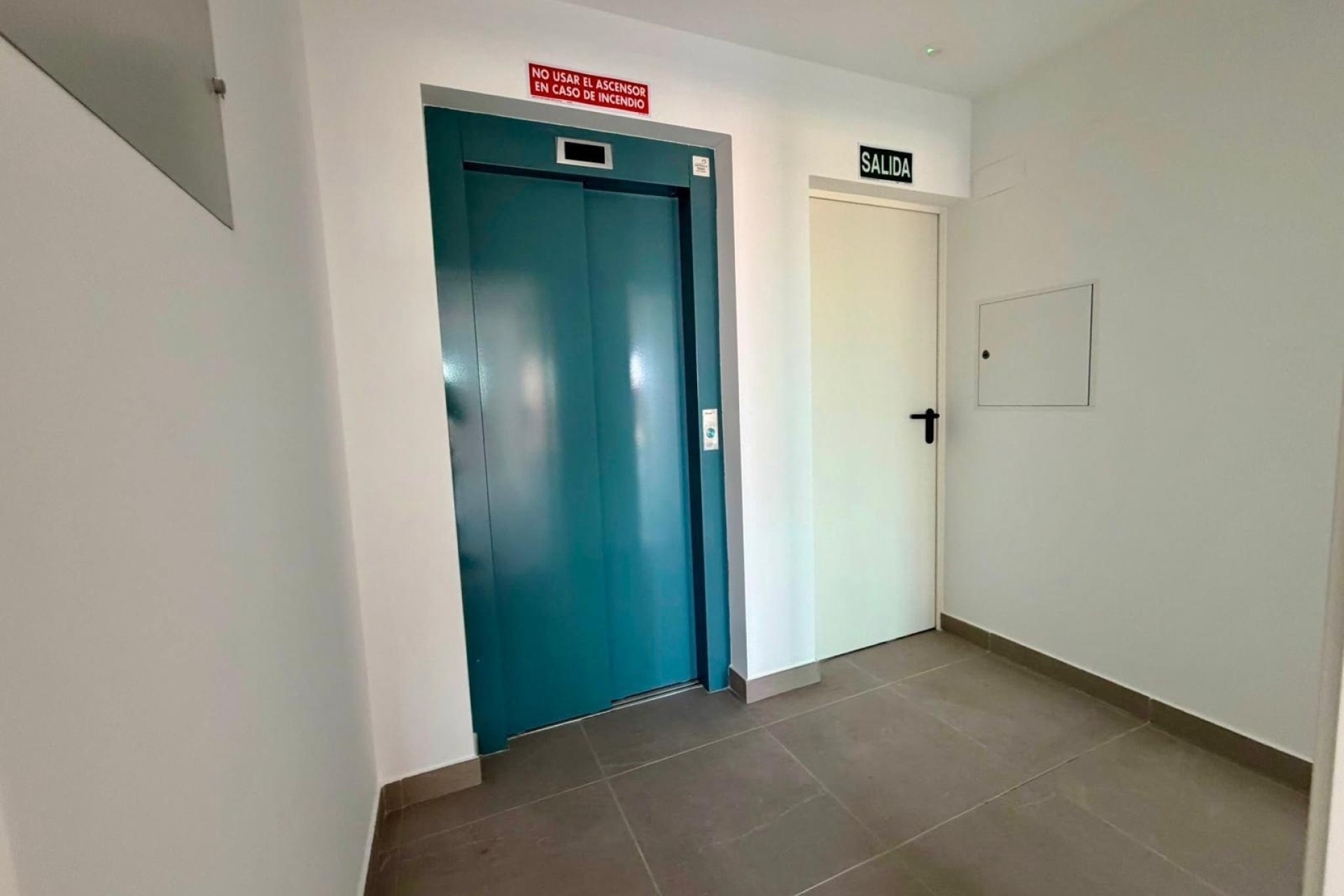 Wiederverkauf - Wohnung / Apartment -
Torrevieja - Punta Prima
