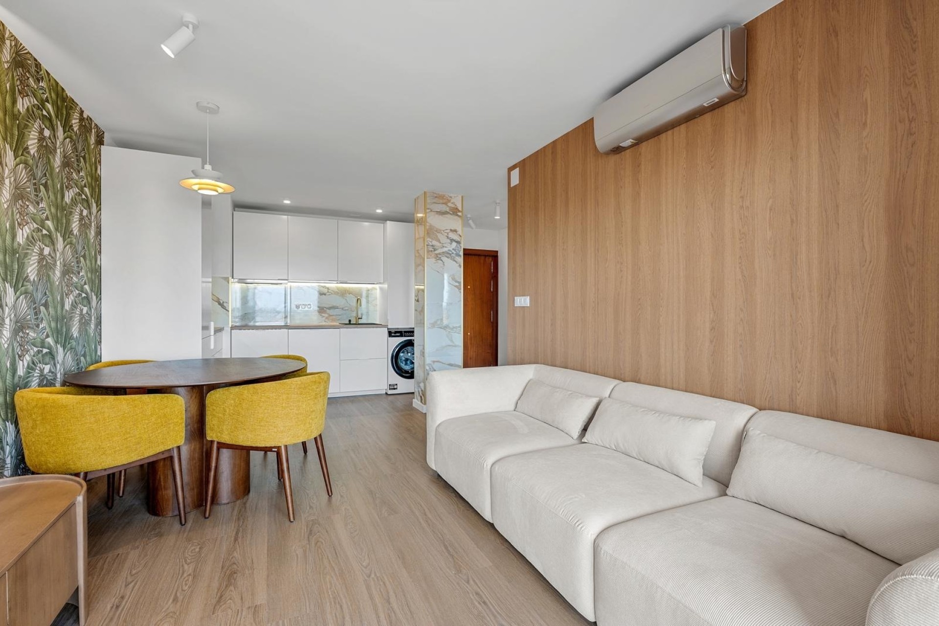 Wiederverkauf - Wohnung / Apartment -
Torrevieja - Punta Prima
