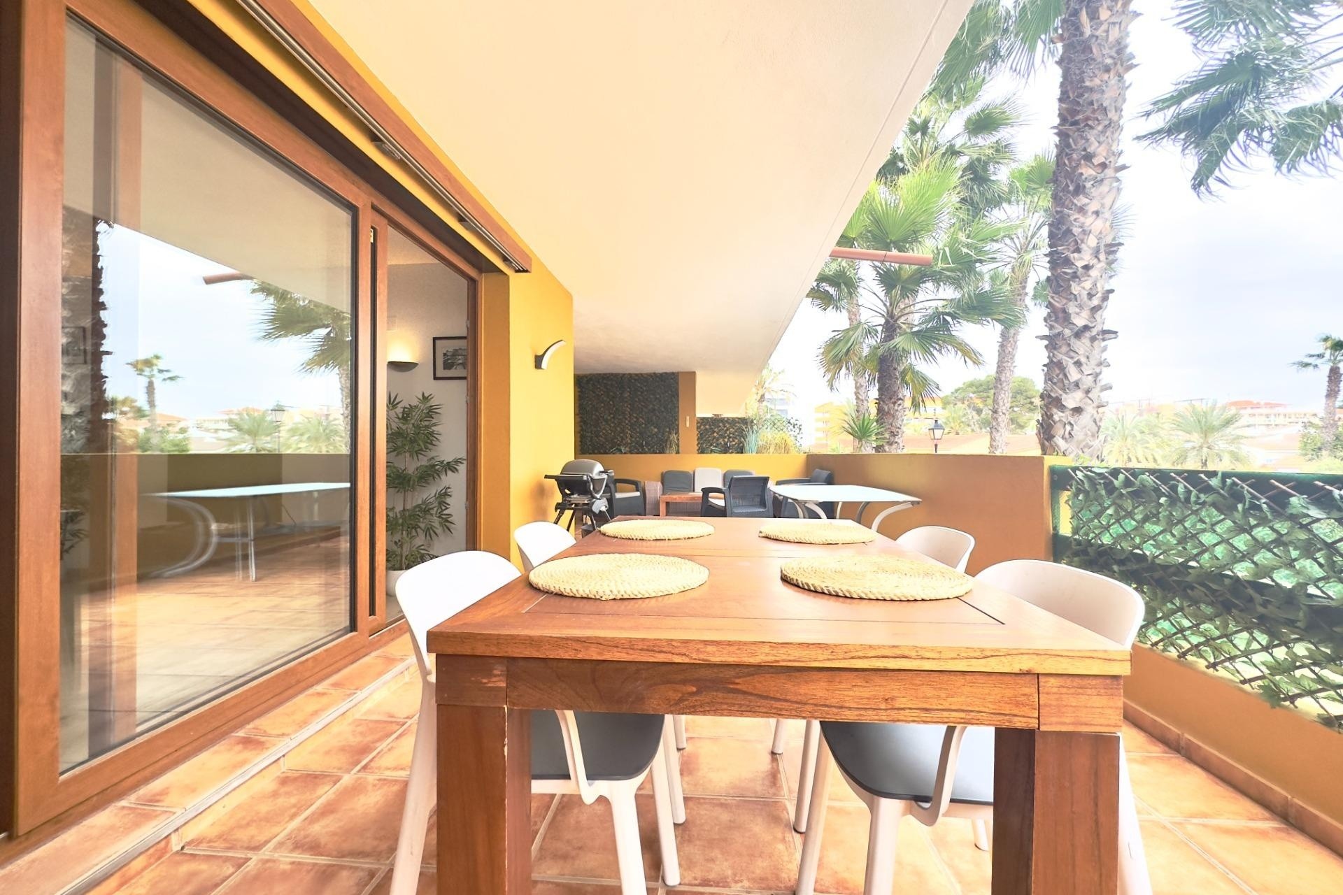Wiederverkauf - Wohnung / Apartment -
Torrevieja - Punta Prima