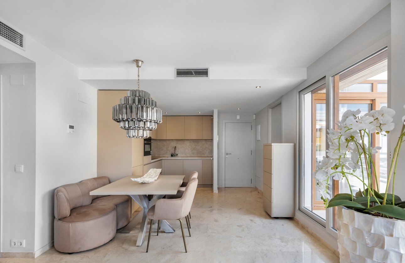 Wiederverkauf - Wohnung / Apartment -
Torrevieja - Punta Prima