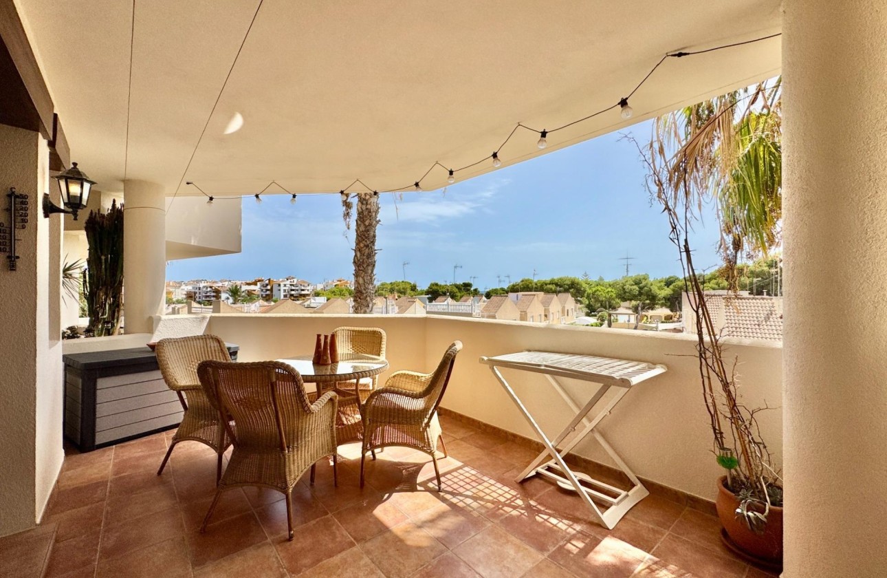 Wiederverkauf - Wohnung / Apartment -
Torrevieja - Punta Prima