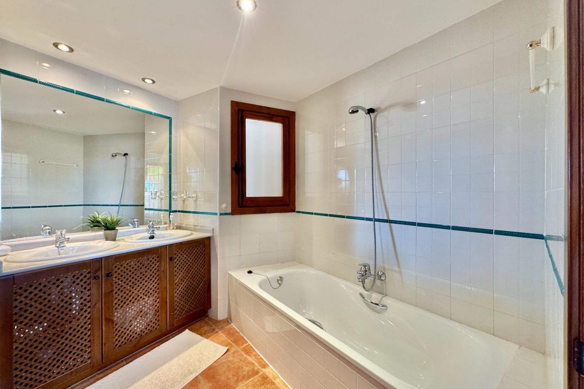 Wiederverkauf - Wohnung / Apartment -
Torrevieja - Punta Prima