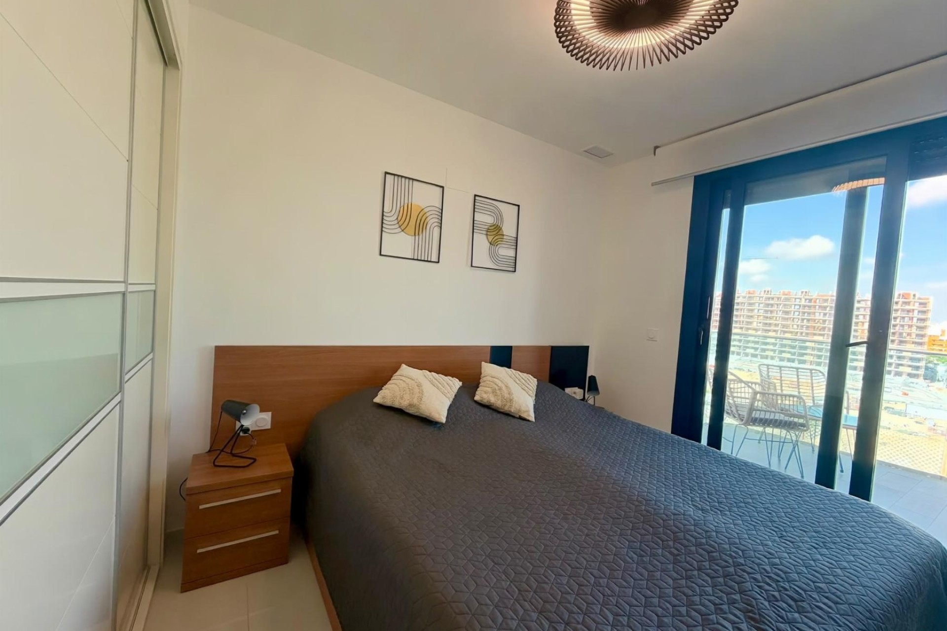 Wiederverkauf - Wohnung / Apartment -
Torrevieja - Punta Prima