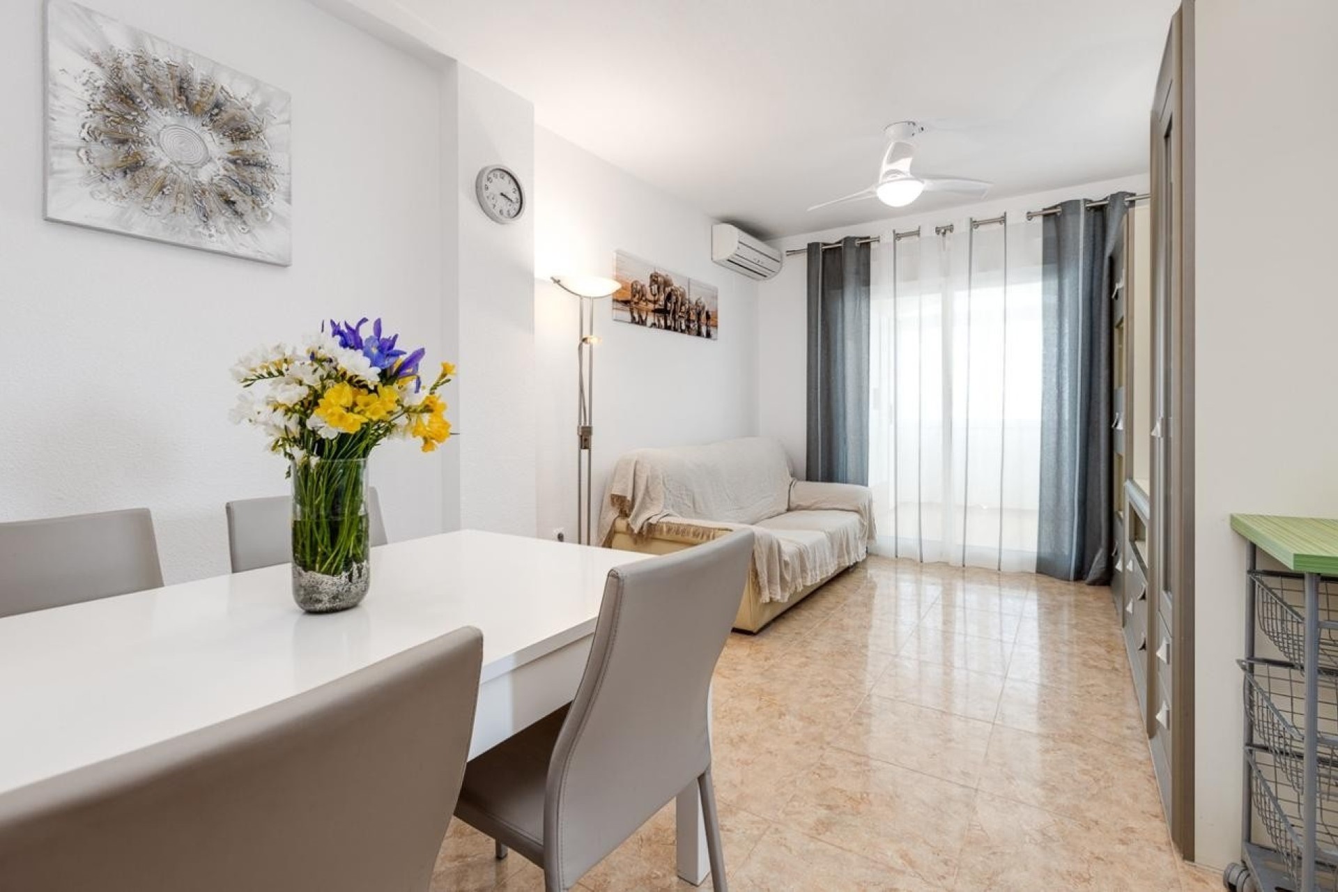 Wiederverkauf - Wohnung / Apartment -
Torrevieja - Torreblanca