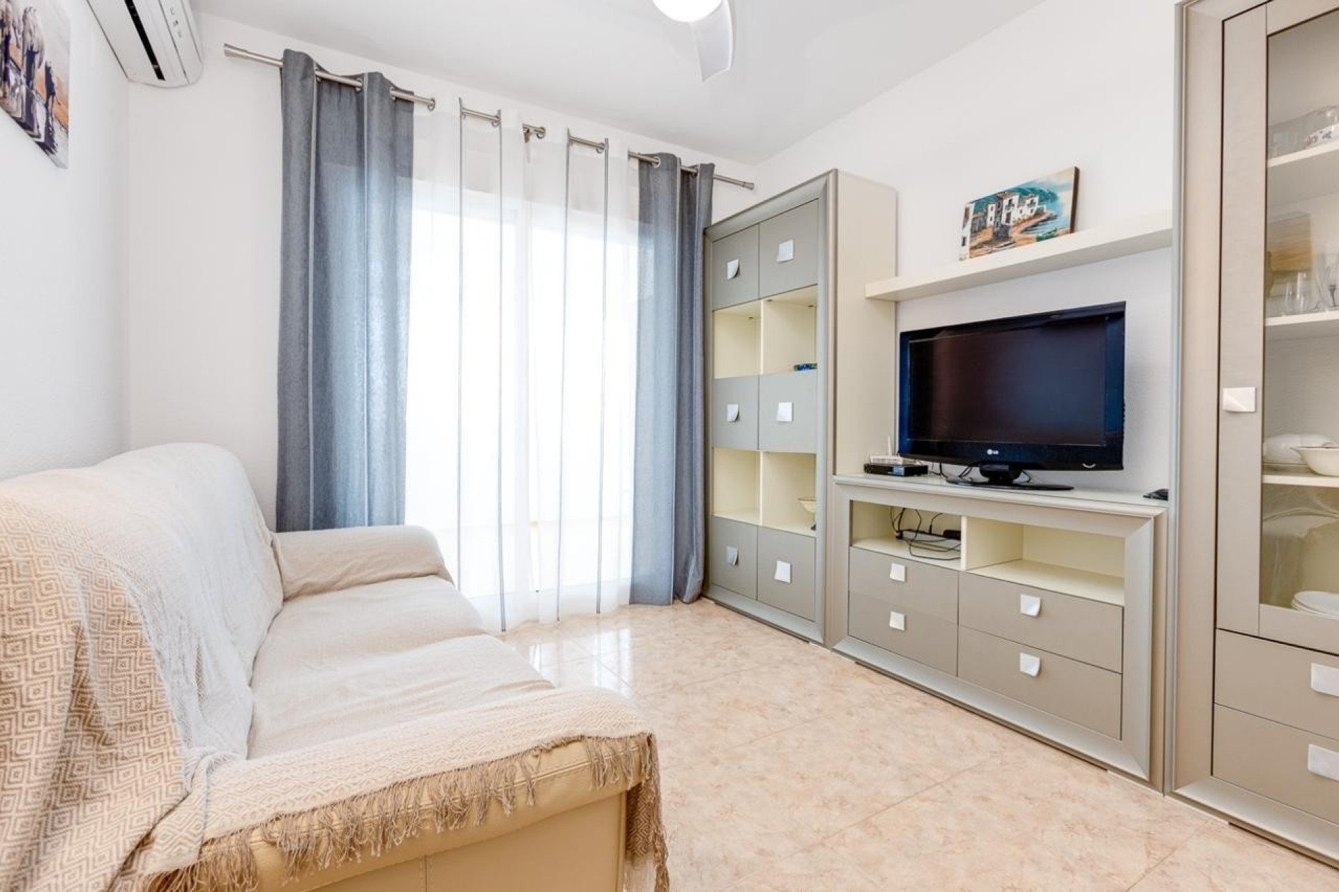 Wiederverkauf - Wohnung / Apartment -
Torrevieja - Torreblanca