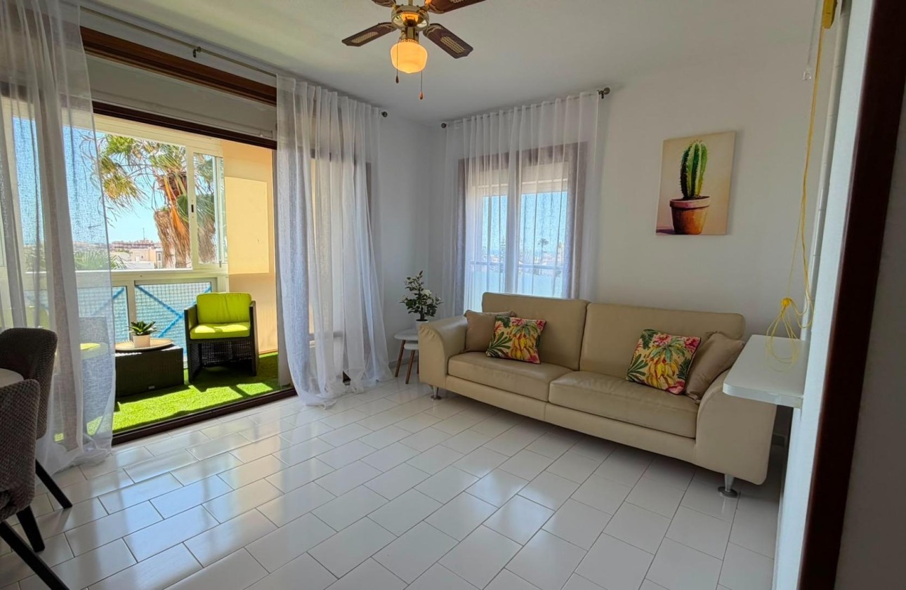 Wiederverkauf - Wohnung / Apartment -
Torrevieja - Torreblanca