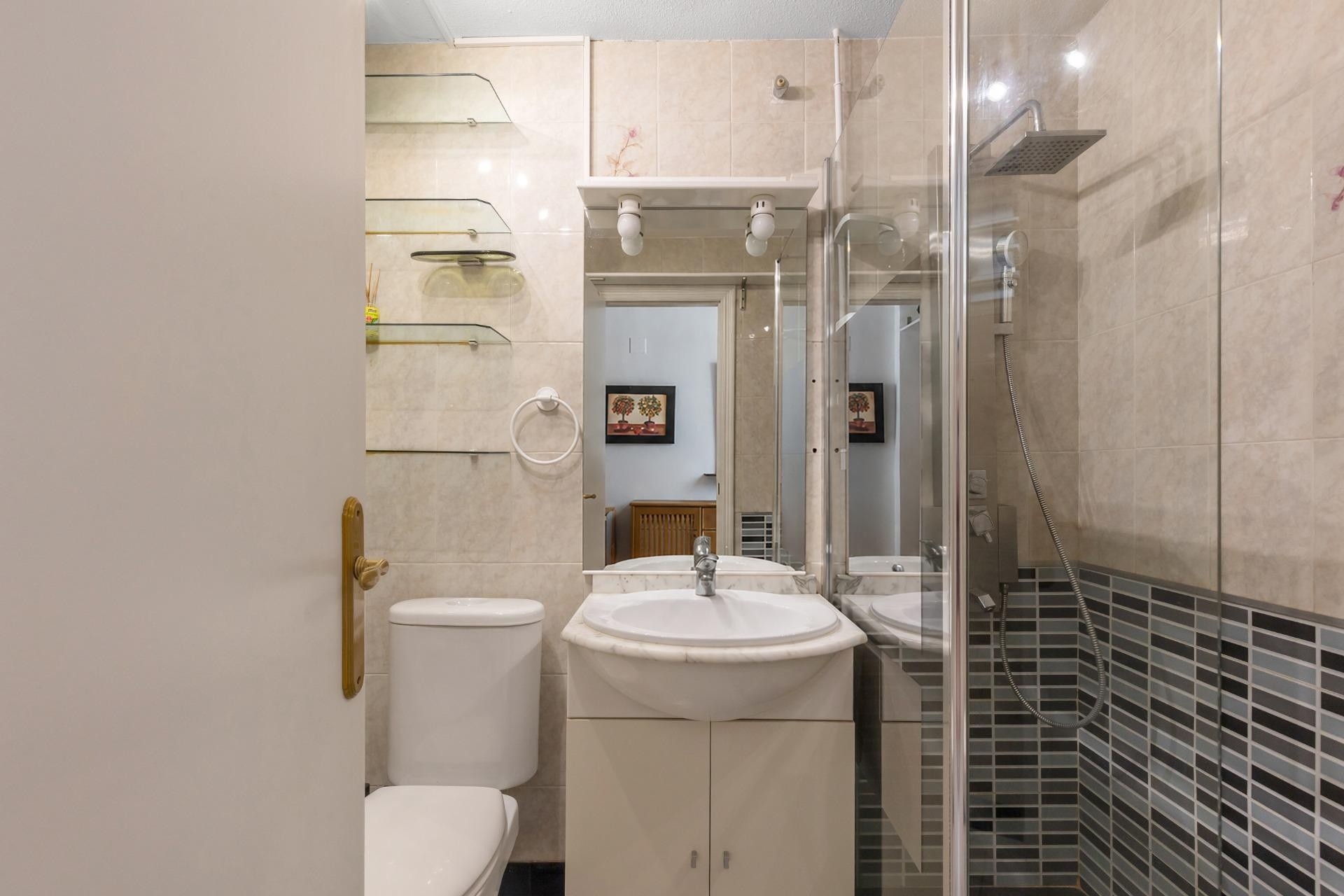 Wiederverkauf - Wohnung / Apartment -
Torrevieja - Torreblanca