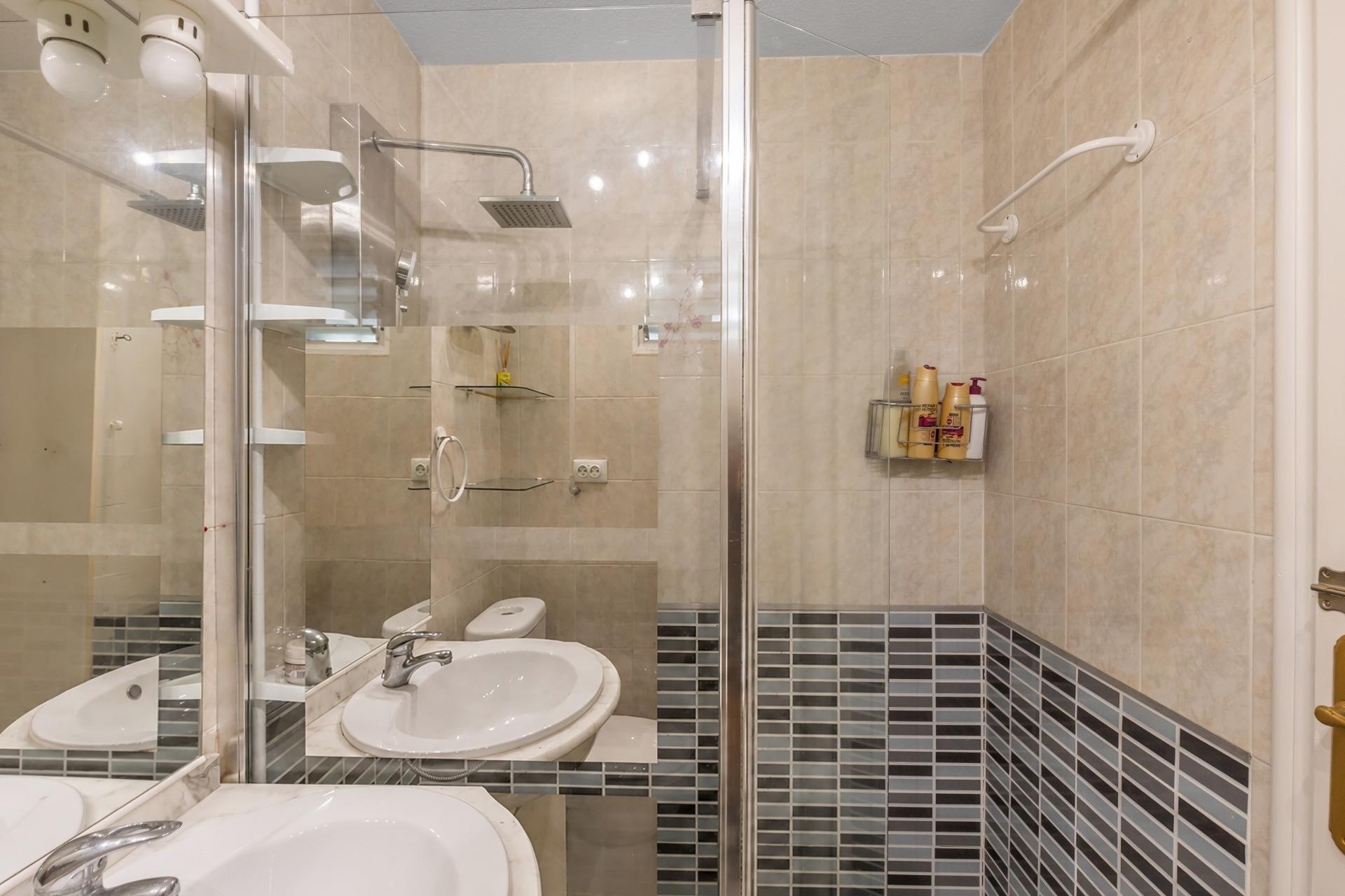 Wiederverkauf - Wohnung / Apartment -
Torrevieja - Torreblanca